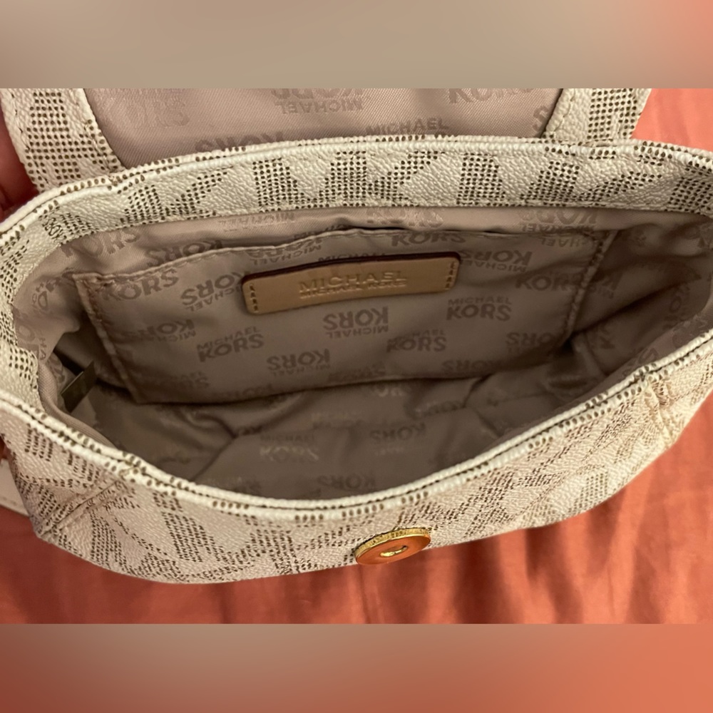 Michael Kors Satchel - Picture 3 of 7